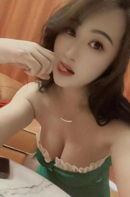 瑶海大胸美妇